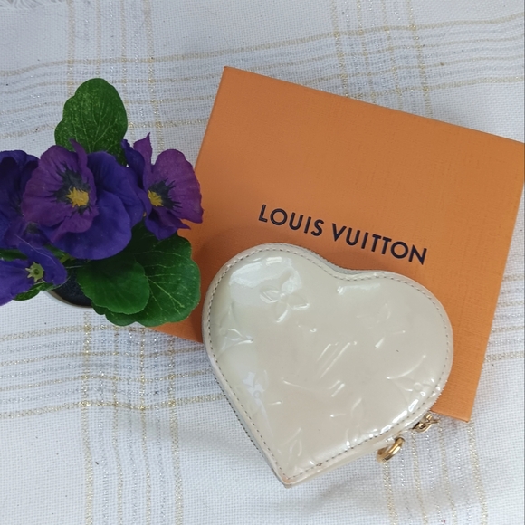 LOUIS VUITTON Monogram Vernis Portomone Cool Coin Purse Heart Case M91479 - Picture 4 of 17